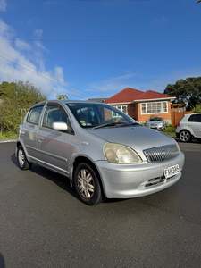 2000 Toyota Vitz Clavia – Low KMs