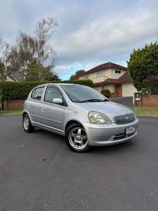 Sold Vehicles: 2000 Toyota Vitz