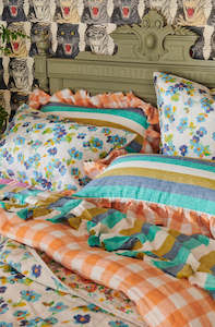 Society Of Wanderers: Annie Floral Standard Pillowcase - Set of 2