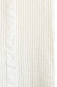 Puritsu Ivory Bedspread