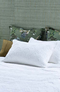 Etsu White Pillowsham Pair