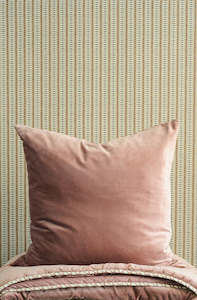 Size Eurocase Pair 65 X 65cm: Treccia Deep Rose Eurocase Pair