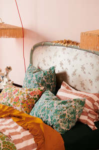 Society Of Wanderers: Joan's Floral Standard Eurocase - Set of 2