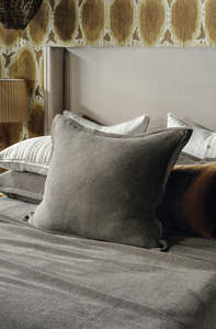 Size Eurocase Pair 65 X 65cm: Sottobosco Mocha Eurocase Pair