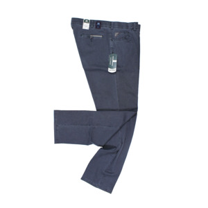 Beggs Big Men's Clothing Club of Comfort low waisted chino