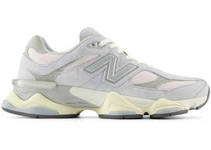 New Balance: New Balance 9060 Granite Pink