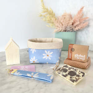 Curated Handmade Gift Boxes: Small Housewarming Gift Box
