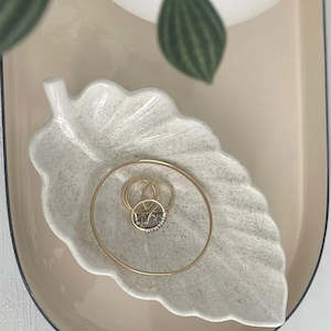 Mothers Day Gifts: Leaf Shaped Trinket Tray