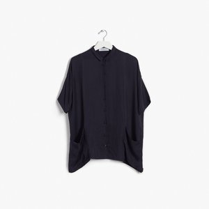 Products: Lisa Shirt - BigWowTravel