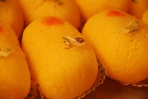 Kesar Chamcham – 4pcs – Bikanervala NZ