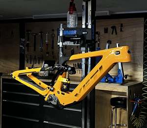 Bikeaholic Merch: Yeti LTe Frame