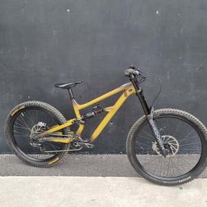 Ex Demo Bikes: Ex Demo Status DH S4