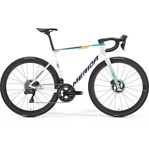 Road Bikes: Merida Scultura Team Road Race Bike Teal/Pearl