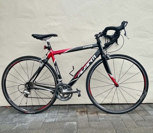 Avanti Corsa (105/Ultegra) - Medium (PICK UP HAWKES BAY)
