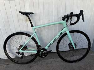Road Bikes 1: Specialized Tarmac SL6 DISC - Large