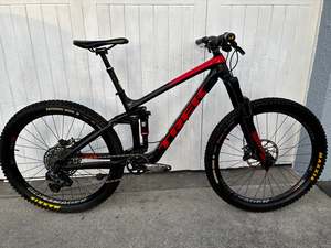 Mountain Bikes: Trek Remedy 9.7 Carbon 29” DISC MTB (12 Spd SRAM GX AXS) - Medium