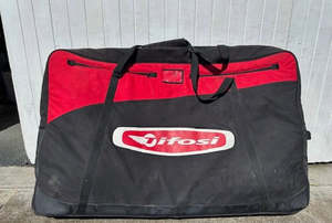 Accessories: Tifosi bike bag