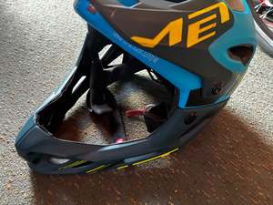 Accessories: Met Full face MTB Helmet