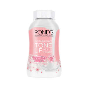 Makeup: POND’S Instabright Tone Up Milk Powder 40g