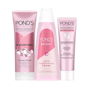 POND’S Ultimate Clarity Brightening Trio Bundle
