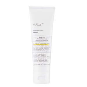 Sunscreen: Unichi 11 Pearls Sunscreen Lotion SPF50+ 60ml