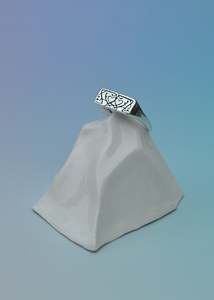 M V H Jewellery: Heart Nouveau etched signet ring