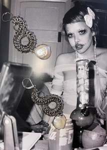 Abigail Steel Chains: Venus chainmail earrings with freshwater coin pearl