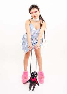 Sarah Garfield: Dead Doll leather bag- black