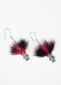 Screaming Jewellery: Troll earrings- pink/ black
