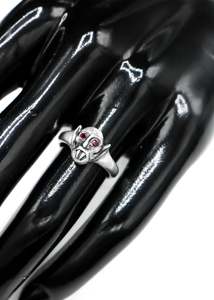 Screaming Jewellery: Nosferatu ring