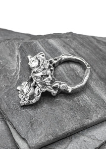 Jewellery: Crystalline ring