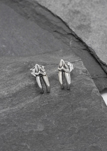 Jewellery: Mink teeth stud earrings