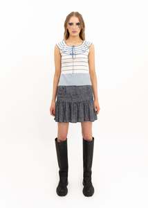 Bb Vintage: Ruffle neck knit top