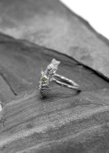 Jewellery: Peridot Chrysalis ring