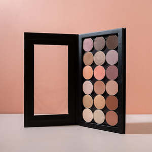 Refillable Ultimate eyeshadow palette