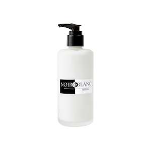 Noir Blanc The French Collection: NOIR&BLANC HAND & BODY LOTION 200 ML - 500 ML