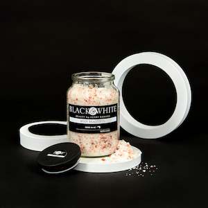 BLACK & WHITE BODY - BATH SALTS LARGE