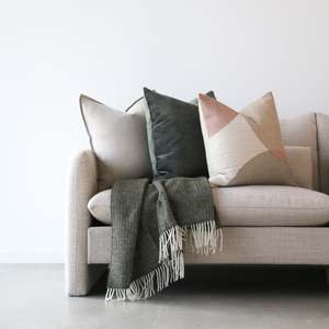 Seating: Sidney Peak 3 Seat