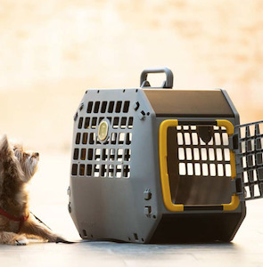 Care2: Care2 Portable Pet Carrier