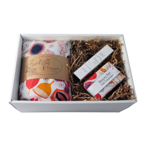 Wild Blossom Heat Packs: Wild Blossom Gift Pack: Pink Champagne Beauty Bar + Perfume Oil (Limited Stock)