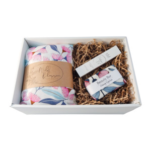 Wild Blossom Gift Pack (Blossom): Peony Lychee Beauty Bar + Perfume Oil (Limited Stock)