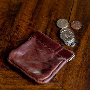 Squeeze Pouch in Harness Leather - Bourbon