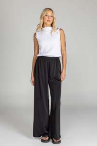 Walk On Water Pants - Black