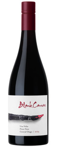 Central Otago Pinot Noir: Una Volta Pinot Noir 2024