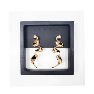 Jewellery: Ribbon Earrings - Gold