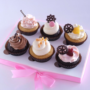 Cupcakes Bloom Cupcakes: Baby Shower Assorted Cupcakes