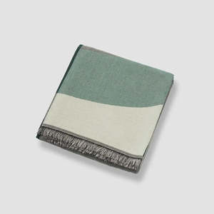 Eclipse Throw-130 x 180