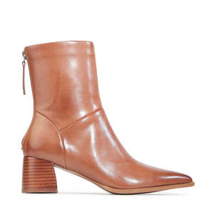 EOS - Auroa Boots // Pecan