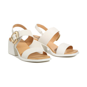 Footwear: EOS - Estrel // Bone