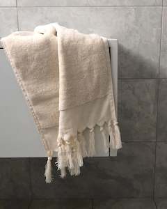 Beach And Outdoor: ASPEN ORGANIC HAND TOWEL